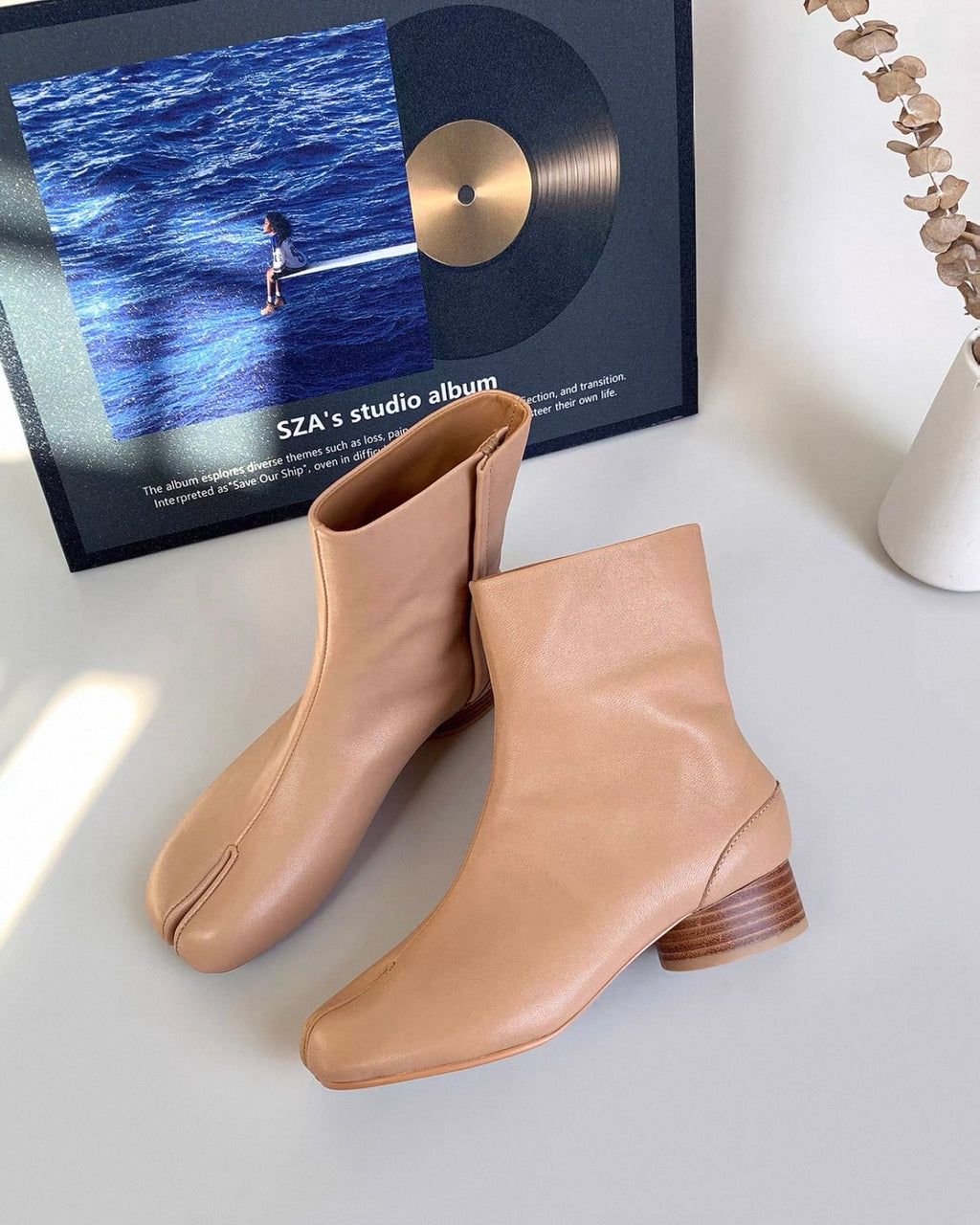 Tabi Boots