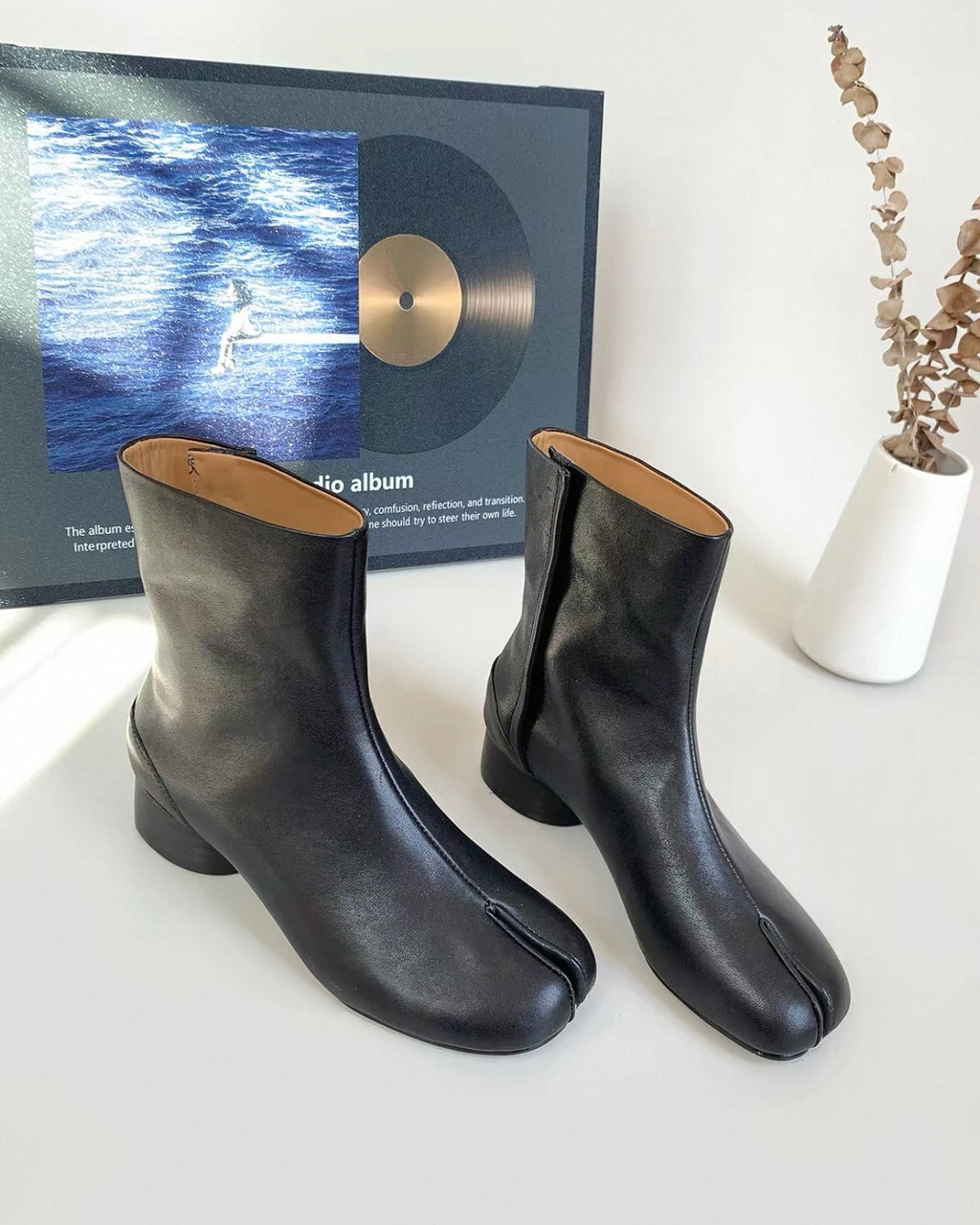 Tabi Boots