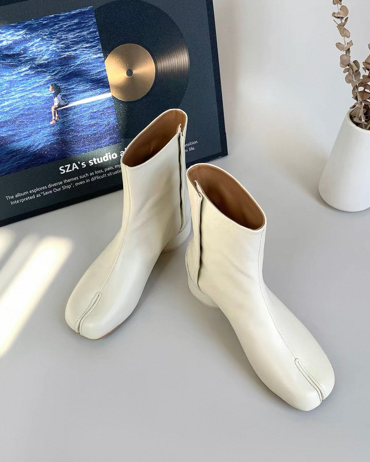 Tabi Boots